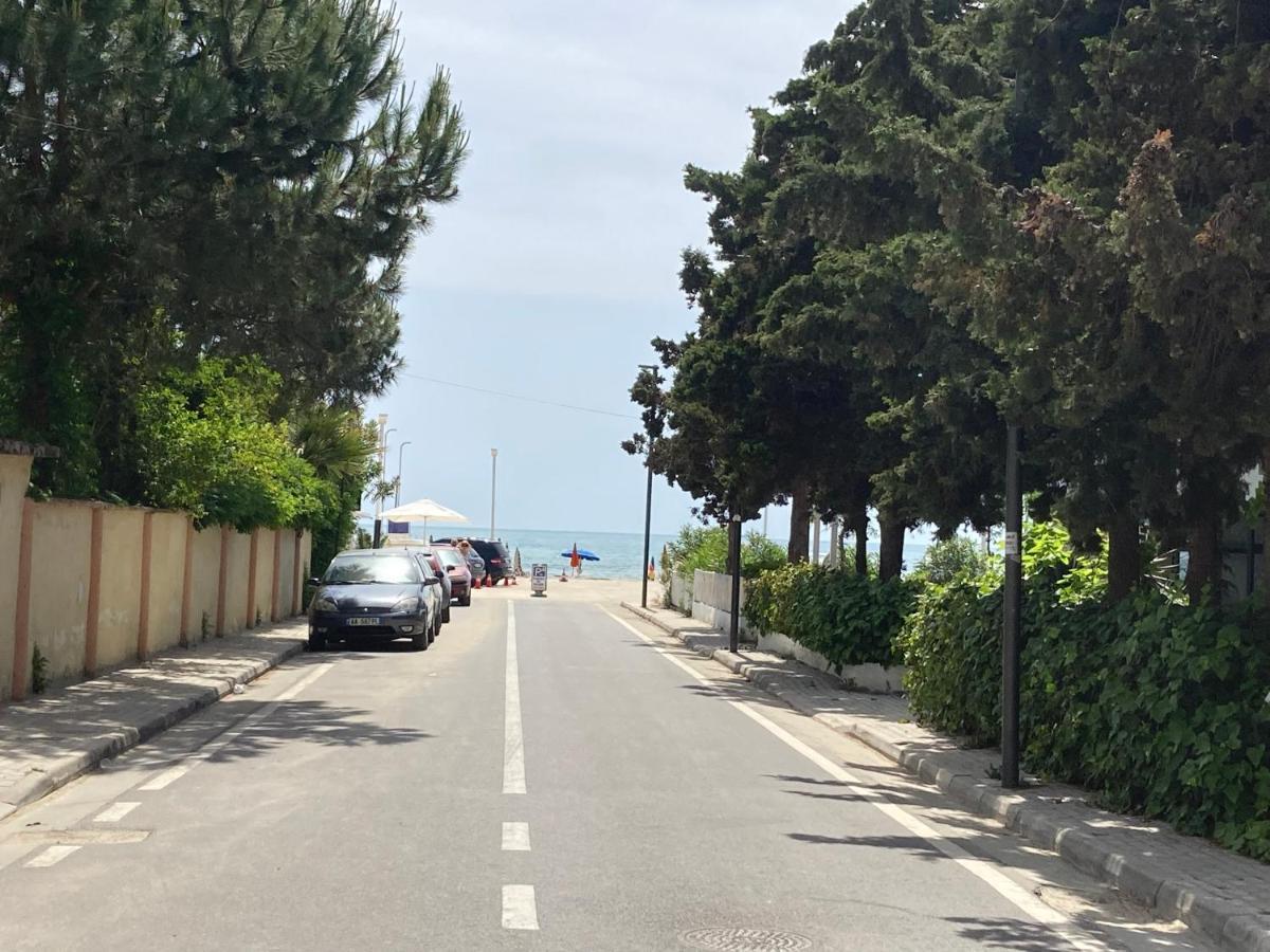 Lungomare Holiday Apartments Durrës Dış mekan fotoğraf