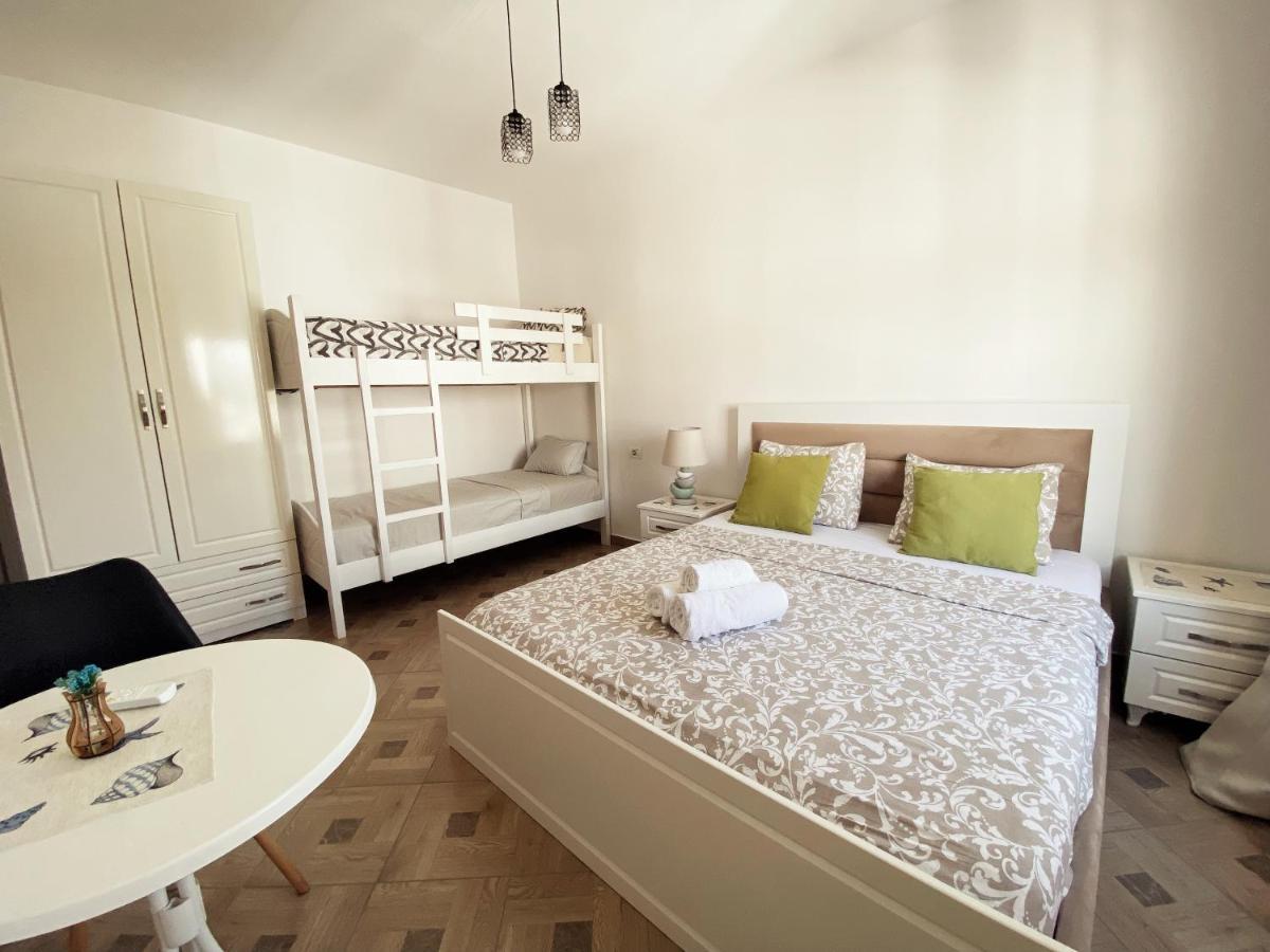 Lungomare Holiday Apartments Durrës Dış mekan fotoğraf